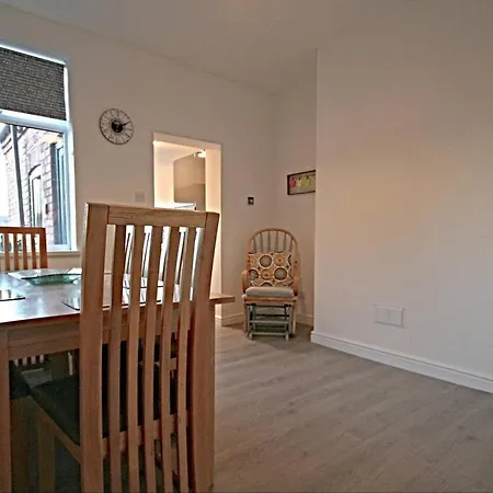 Charming 3-Bed House In Whitwell Village Worksop Exterior photo