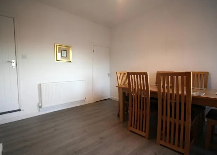 Charming 3-Bed House In Whitwell Village