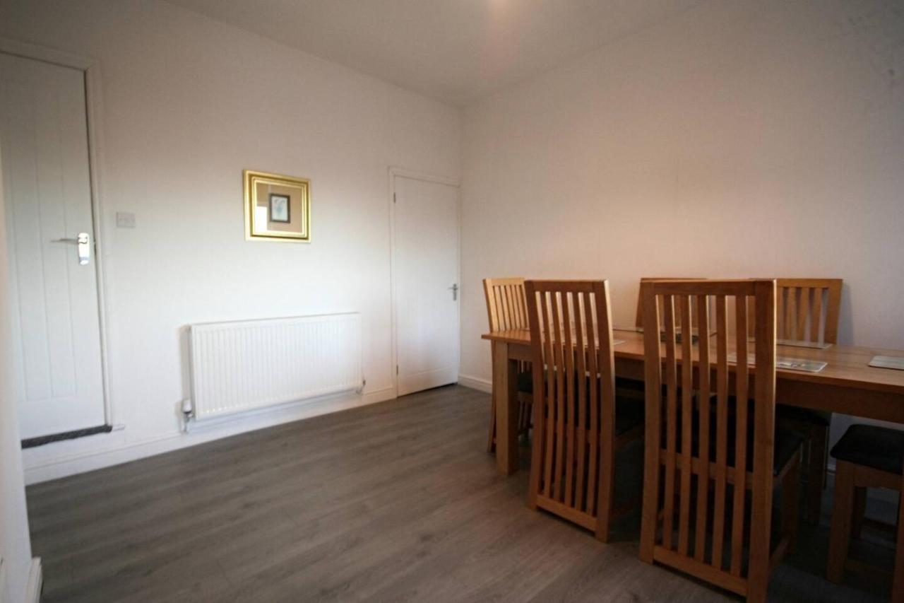 Charming 3-bed House In Whitwell Village * Worksop